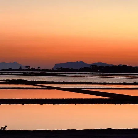 Stagnone Sunset Holidays 아파트 *