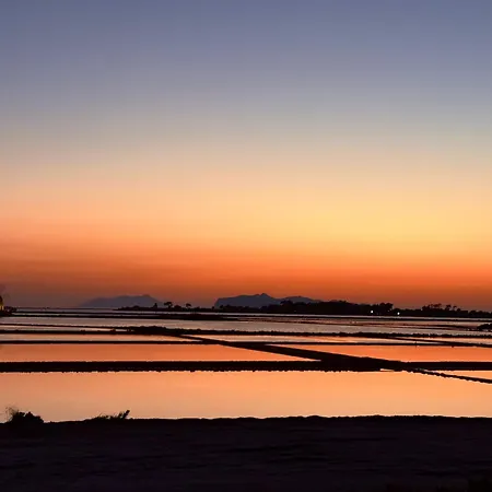 Stagnone Sunset Holidays 아파트 *