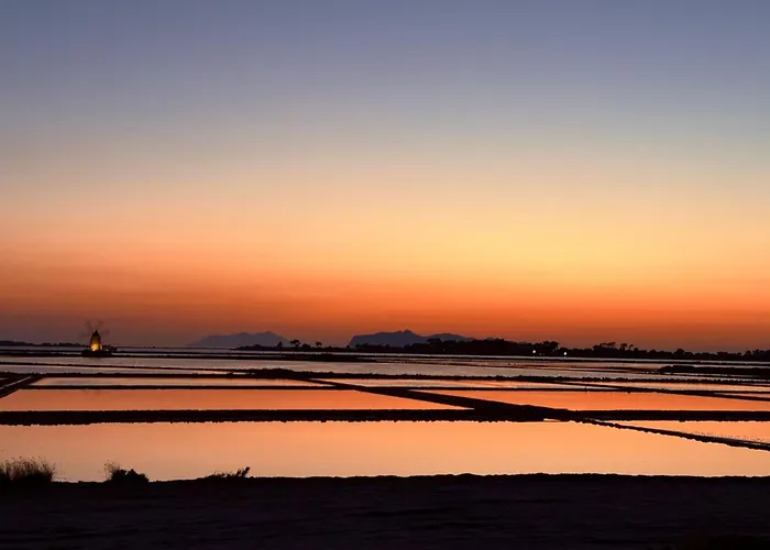 Stagnone Sunset Holidays Apartment *